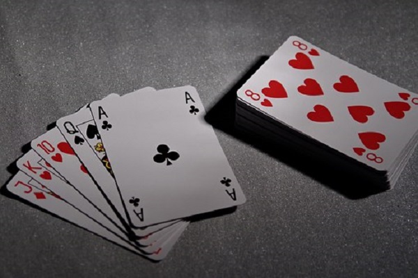 Capsa-Susun-dan-yang-Lainnya-Panduan-Anda-untuk-Poker-Online